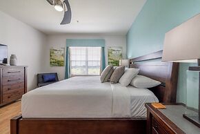 Your Vista Cay Lakeview Allure 3 Bedroom Condo by RedAwning