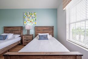 Your Vista Cay Lakeview Allure 3 Bedroom Condo by RedAwning