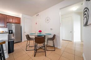 Your Vista Cay Lakeview Allure 3 Bedroom Condo by RedAwning