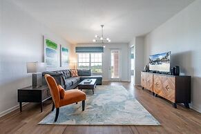 Your Vista Cay Lakeview Allure 3 Bedroom Condo by RedAwning