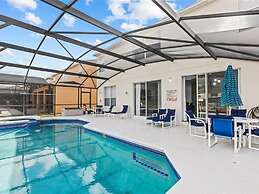 Treasure Hunt Retreat 6 Bedroom Home by RedAwning