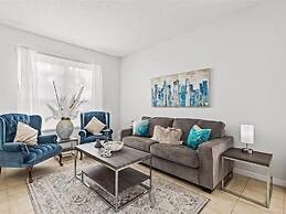 Treasure Hunt Retreat 6 Bedroom Home by RedAwning