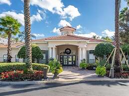 Treasure Hunt Retreat 6 Bedroom Home by RedAwning