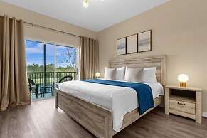 Oakwater Retreat 3 Bedroom Condo