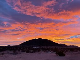 Spy Mountain Hideaway On 5 Acres W/ Hot Tub & Privacy! 1 Bedroom Home 