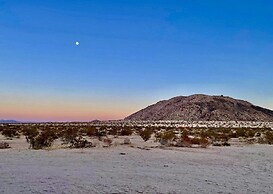 Spy Mountain Hideaway On 5 Acres W/ Hot Tub & Privacy! 1 Bedroom Home 