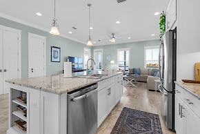 Soundside Bliss 4 Bedroom Home by RedAwning