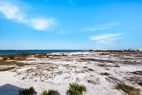 Soundside Bliss 4 Bedroom Home by RedAwning