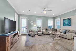 Soundside Bliss 4 Bedroom Home by RedAwning