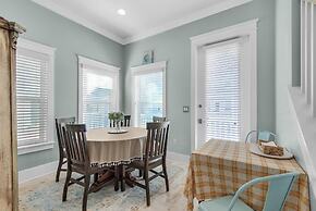 Soundside Bliss 4 Bedroom Home by RedAwning