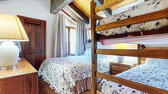 Sunrise #33 2 Bedroom Condo by RedAwning