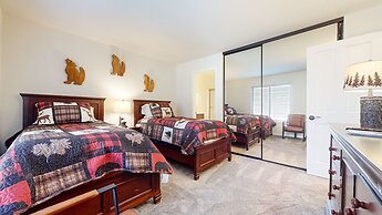 Forest Creek #16 2 Bedroom Condo by RedAwning