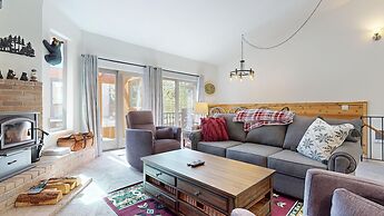 Forest Creek #16 2 Bedroom Condo by RedAwning