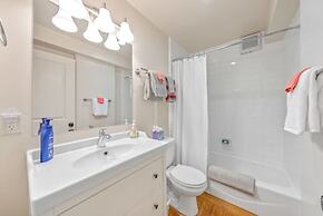 12 Oaks Romantic Escape for 2