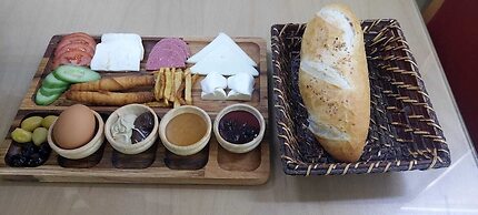 Mirage Airport Hotel