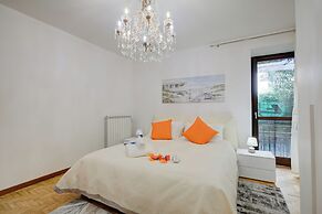 Camelia - Historical Center Near Lake