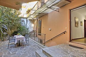 Camelia - Historical Center Near Lake