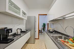 Camelia - Historical Center Near Lake