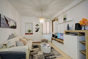 Camelia - Historical Center Near Lake