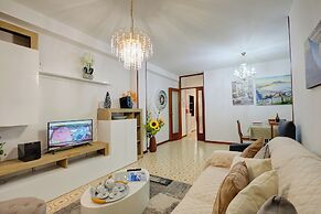 Camelia - Historical Center Near Lake