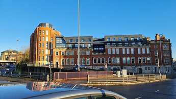 Leeds City Escape - Stylish Apartment