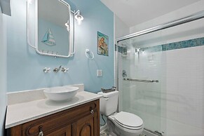 Mermaid Cottage 3 BDR Charmer!