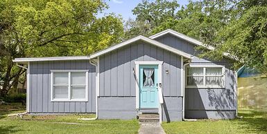 Mermaid Cottage 3 BDR Charmer!