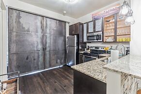 Dream Condo in Desirable West End!