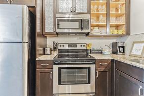 Dream Condo in Desirable West End!