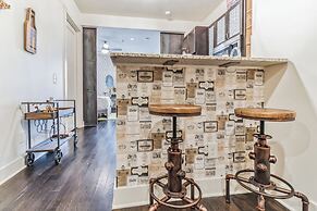 Dream Condo in Desirable West End!