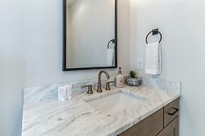 Eastside Elegance A Nashville Adventure Awaits!