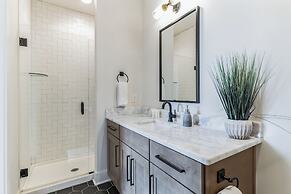 Eastside Elegance A Nashville Adventure Awaits!