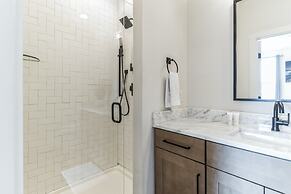 Eastside Elegance A Nashville Adventure Awaits!