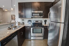 Modern Loft Near West End!