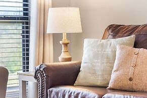 Lake Access Condo Condo for 4!