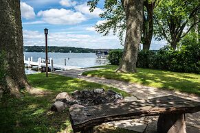 Sunset Getaway on Delavan Lake