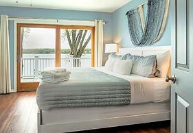 Sunset Getaway on Delavan Lake