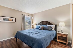 Luxurious Golf Front - Home for 4