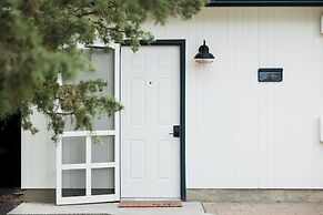 Hideaway of Highway 20