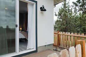 Hideaway of Highway 20