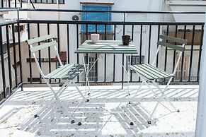 Fresh Exarcheia Studio w Balcony & Style