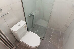 Fresh Exarcheia Studio w Balcony & Style