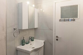 Fresh Exarcheia Studio w Balcony & Style