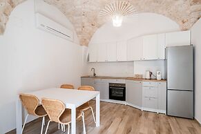 Helios Grotte con Terrazza by Wonderful Italy