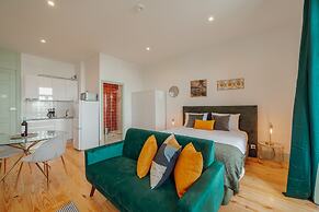 Downtown Suite B by Vacationy