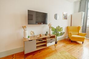 Downtown Suite E by Vacationy