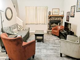 2 Br 2 b Condo at Unv of Notre Dame Short and Long Term Stays Welcome 