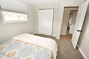 Modern Home Just Mins to Notre Dame 52723