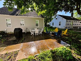 3 Bedroom Home 7 Blocks From ND Firepit 54231