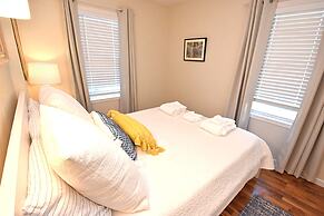 Extra Entertainment Space Just 7 Blocks to ND Campus 54211